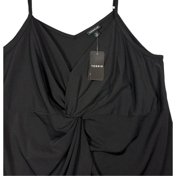NWT Torrid Studio Crepe Jersey V Neck Twist Tank Black Sz 2x Office Work Classy - Picture 3 of 7